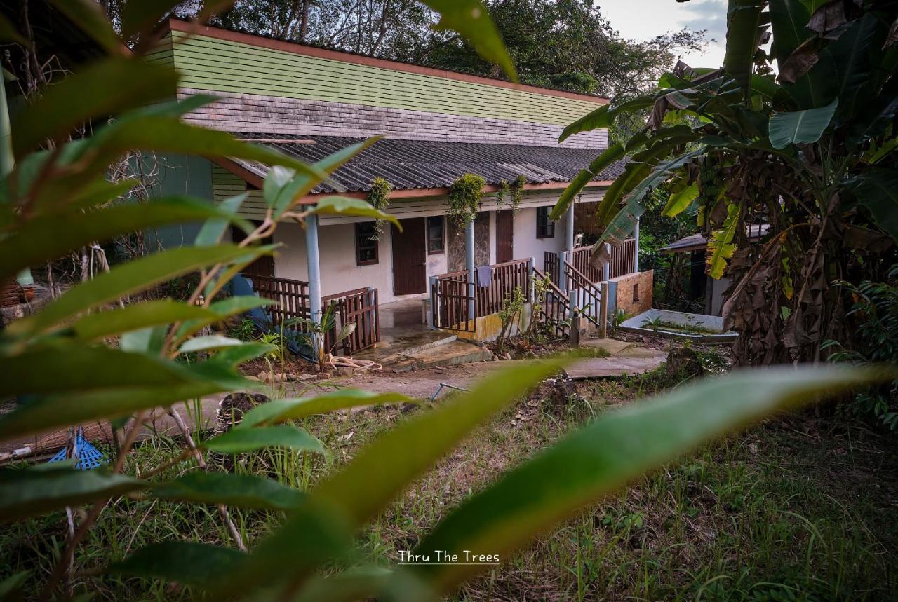 Hill Station Hostel At Chor Chaba Ko Kut Exterior foto